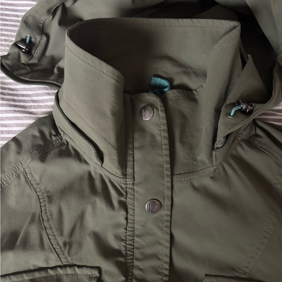 L.L. Bean Forest Green Outdoorsy Utility Fisherman Jacket, size Small - Picture 5 of 15